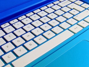 laptop-keyboard-1036970_640